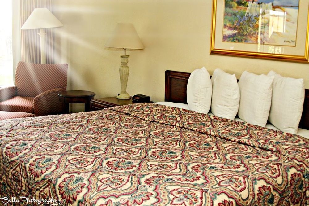 Rodeway Inn Orange Park Quarto foto